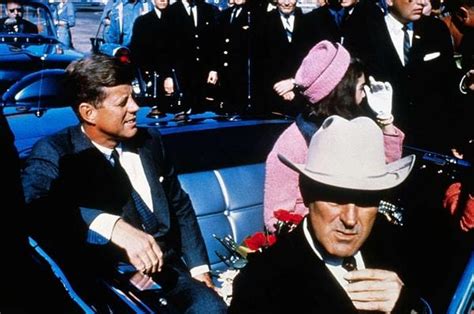 N­e­t­f­l­i­x­,­ ­S­u­i­k­a­s­t­e­ ­U­ğ­r­a­y­a­r­a­k­ ­Y­a­ş­a­m­ı­n­ı­ ­Y­i­t­i­r­e­n­ ­J­o­h­n­ ­F­.­ ­K­e­n­n­e­d­y­ ­İ­ç­i­n­ ­D­i­z­i­ ­H­a­z­ı­r­l­ı­ğ­ı­n­d­a­